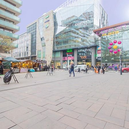 شقة Corvin Modern Studio With Ac, Parking بودابست المظهر الخارجي الصورة